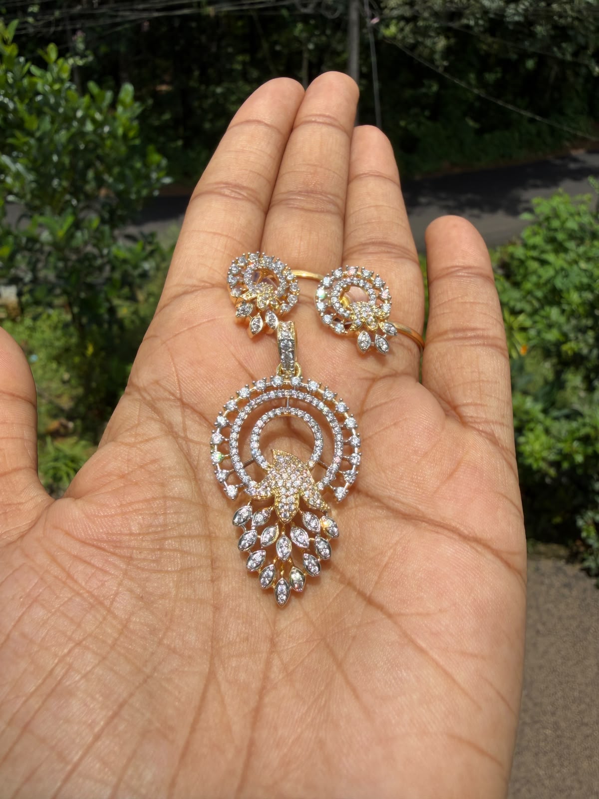 Diamond Pendent